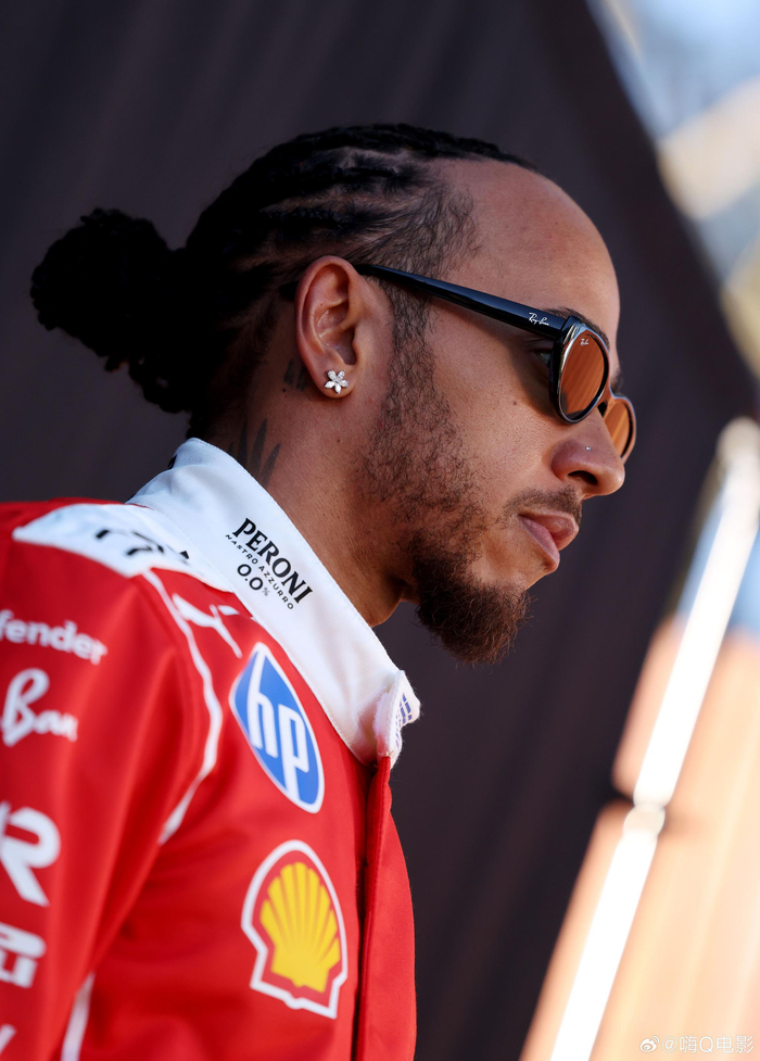 开云-汉密尔顿出席2026年F1澳大利亚大奖赛媒体日|Formula 1|刘易斯·汉密尔顿_新浪娱乐_新浪新闻