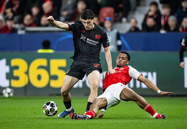 开云APP-廷贝尔本场数据:11次丢失球权,1次抢断1次拦截,对抗4胜3